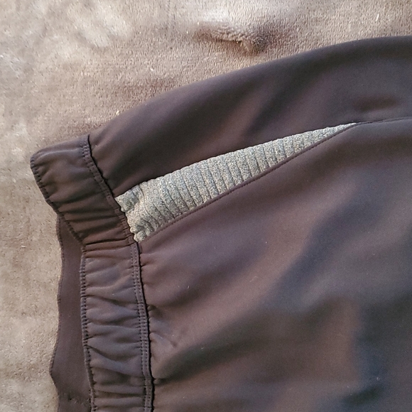 Duluth Trading Co. Men's L 34 inseam Joggers - Picture 5 of 5